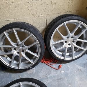Rims and tire side 20
